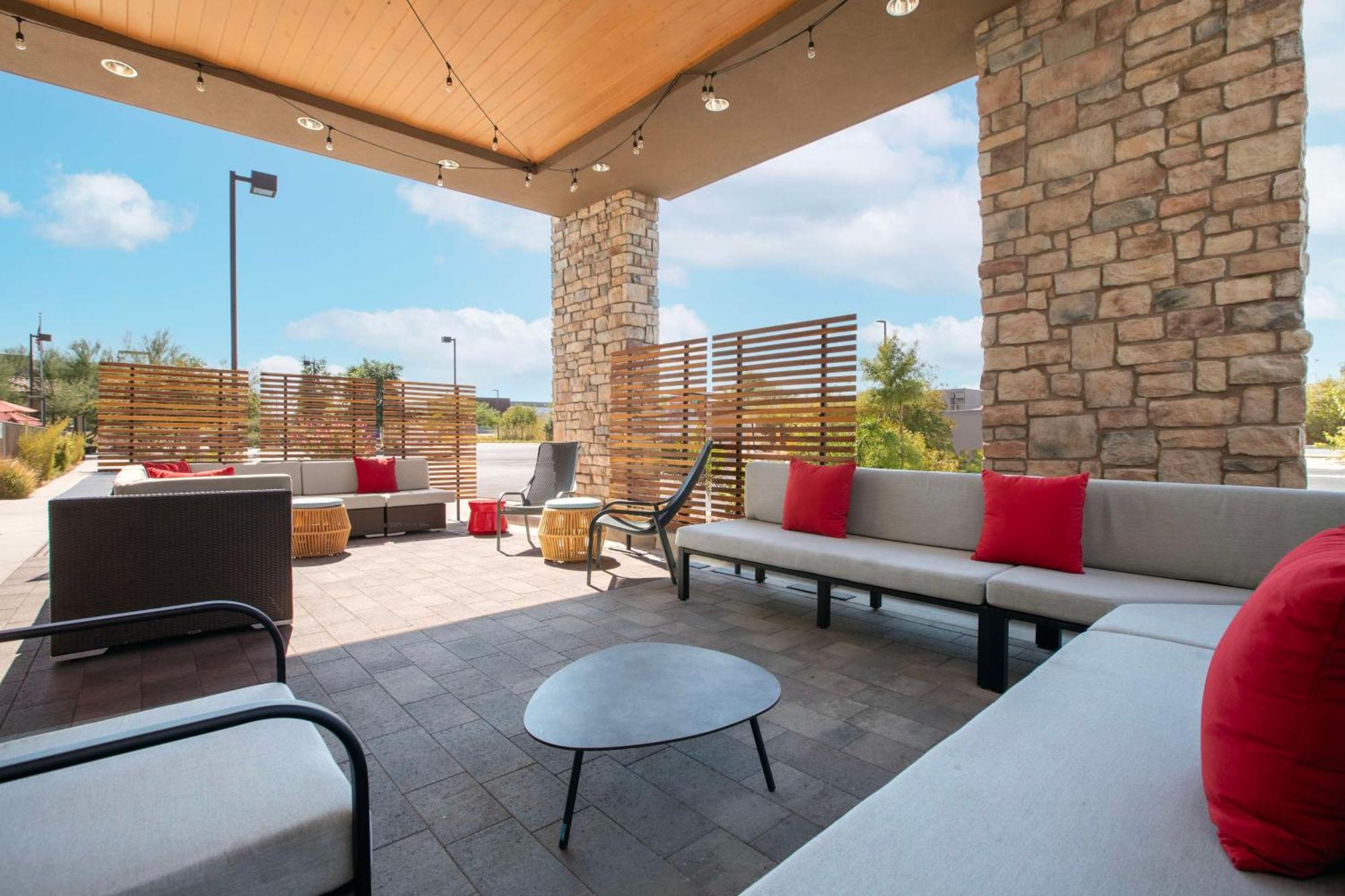 Home2 Suites By Hilton Phoenix-Tempe University Research Park Exterior photo